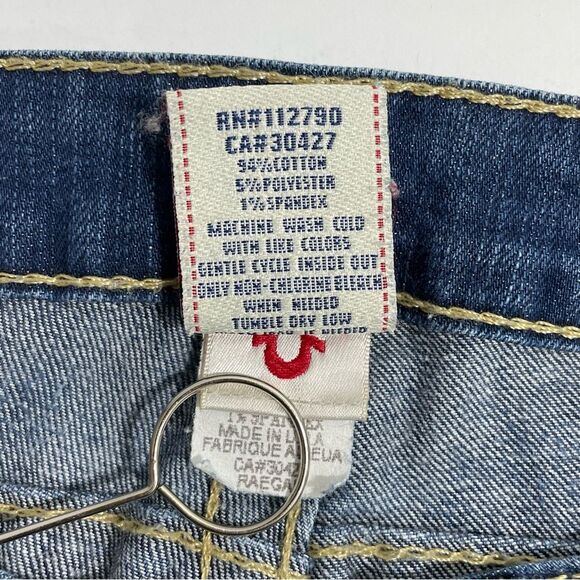 True Religion Raegan Low Rise Bell Bottom Flare Gold Back Patch Jeans Size 32 - Picture 5 of 7